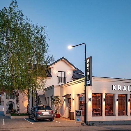 Hotel Kralj Kraljevo Zewnętrze zdjęcie