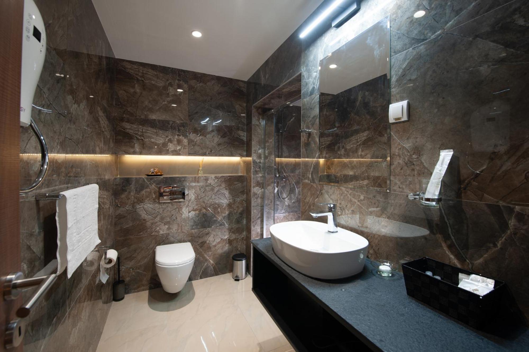 Hotel Kralj Kraljevo Zewnętrze zdjęcie