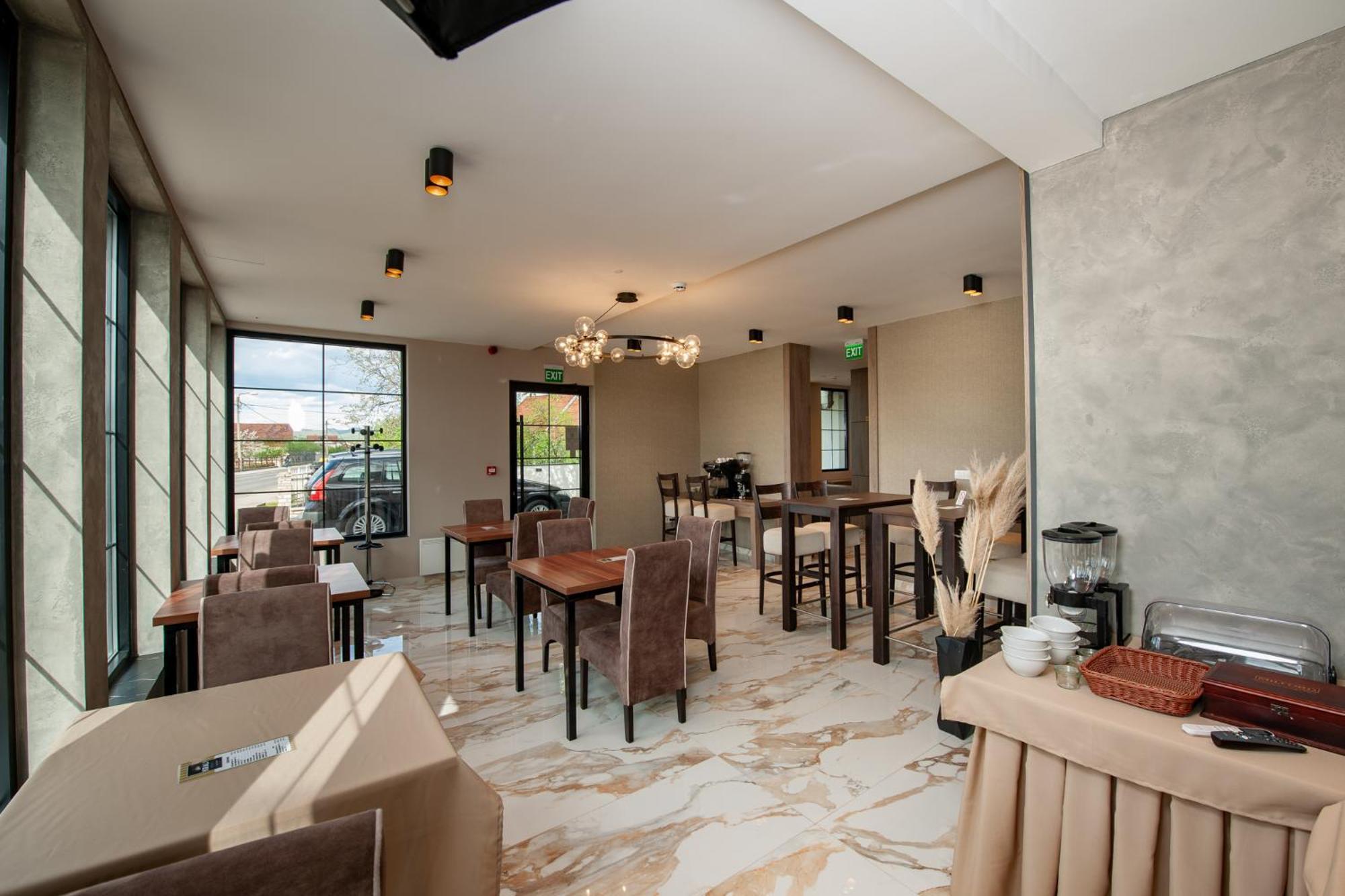 Hotel Kralj Kraljevo Zewnętrze zdjęcie
