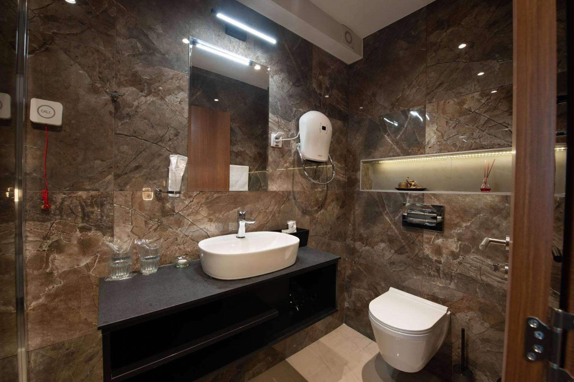 Hotel Kralj Kraljevo Zewnętrze zdjęcie